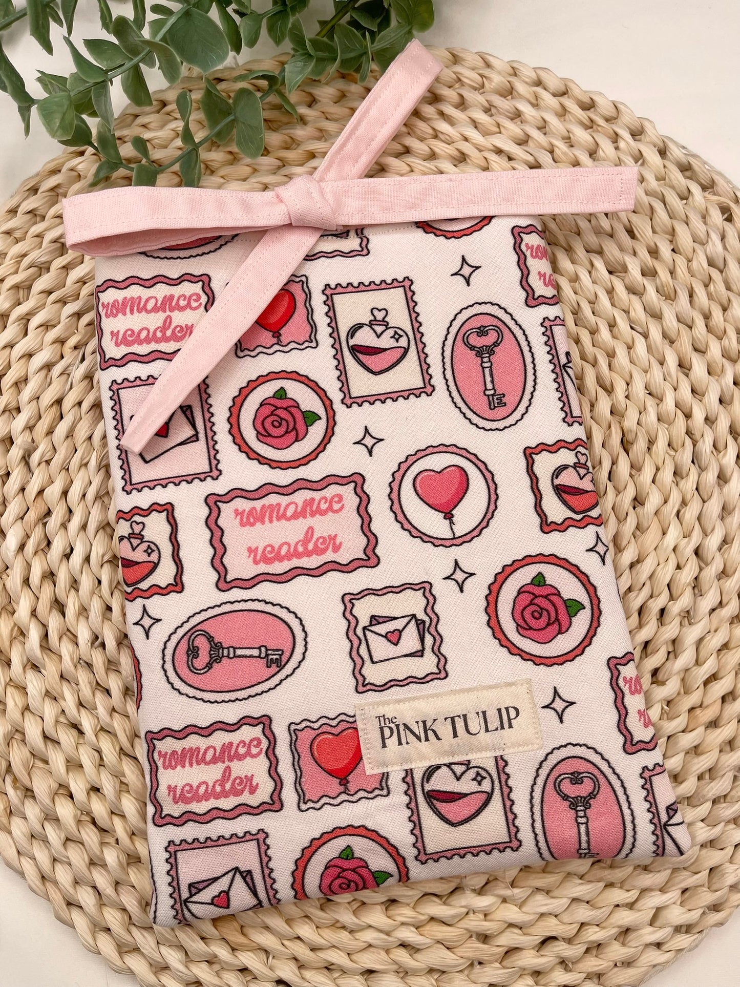 Book Cover - Bow Closure | 04