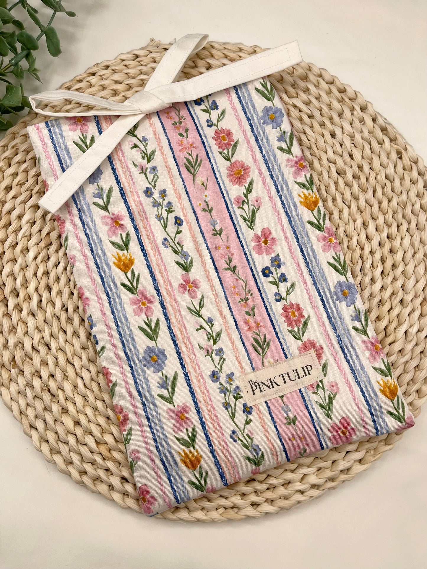 Book Cover - Bow Closure | 10