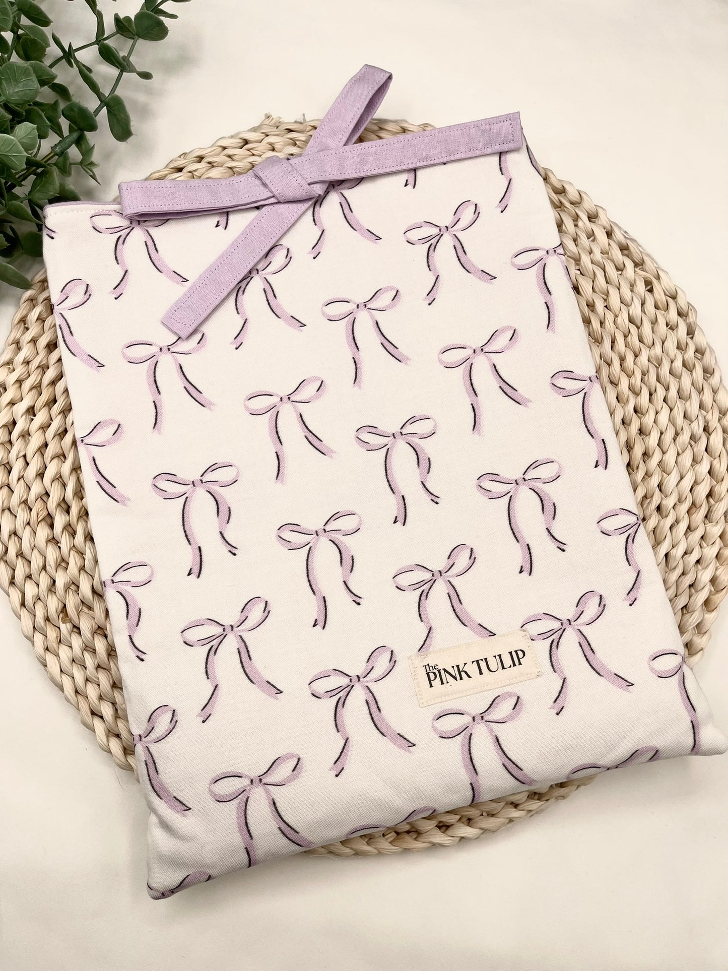 Book Cover - Bow Closure | 08